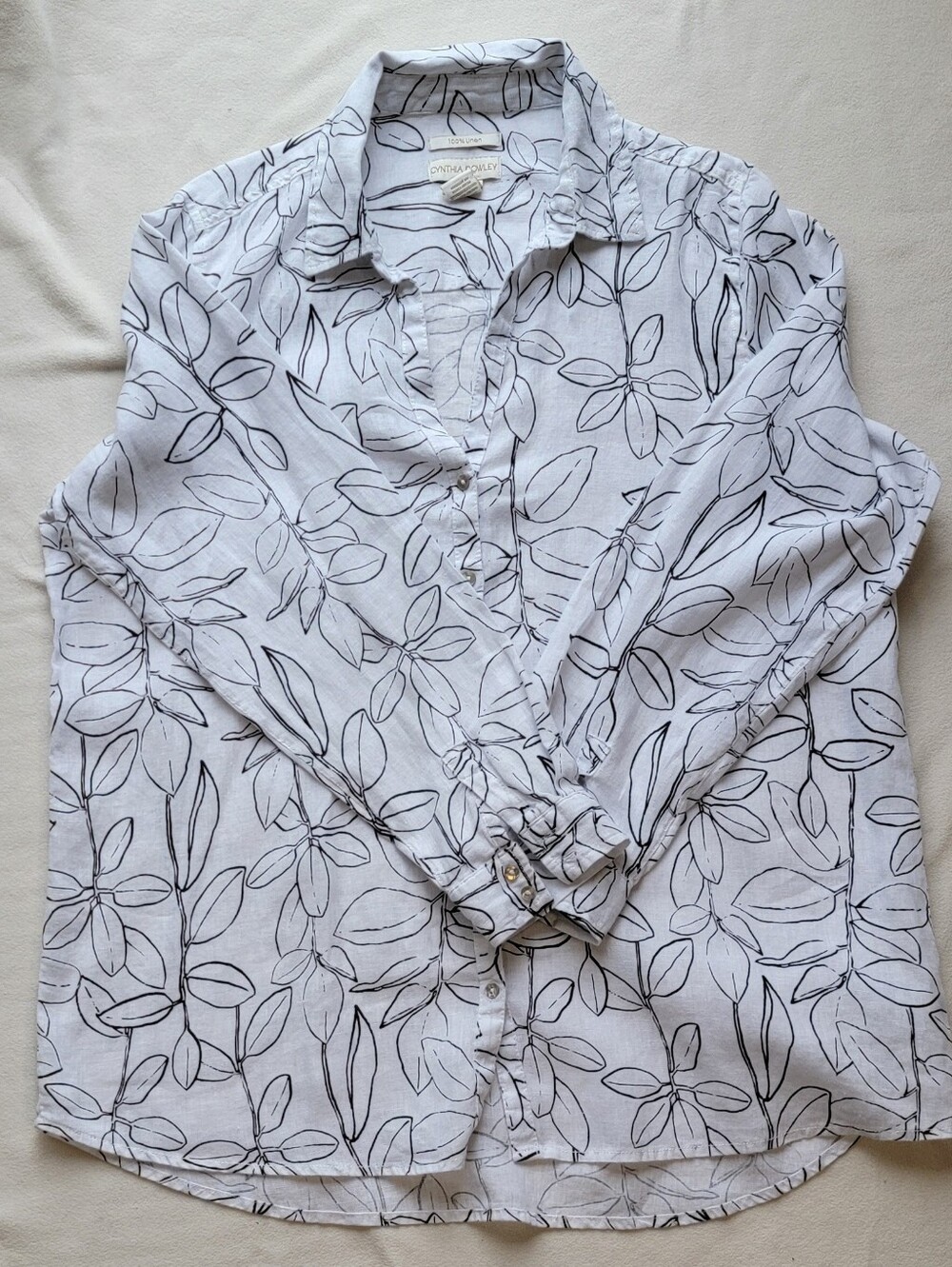 Cynthia Rowley White Button-Up Shirt with Black Leaf Outline